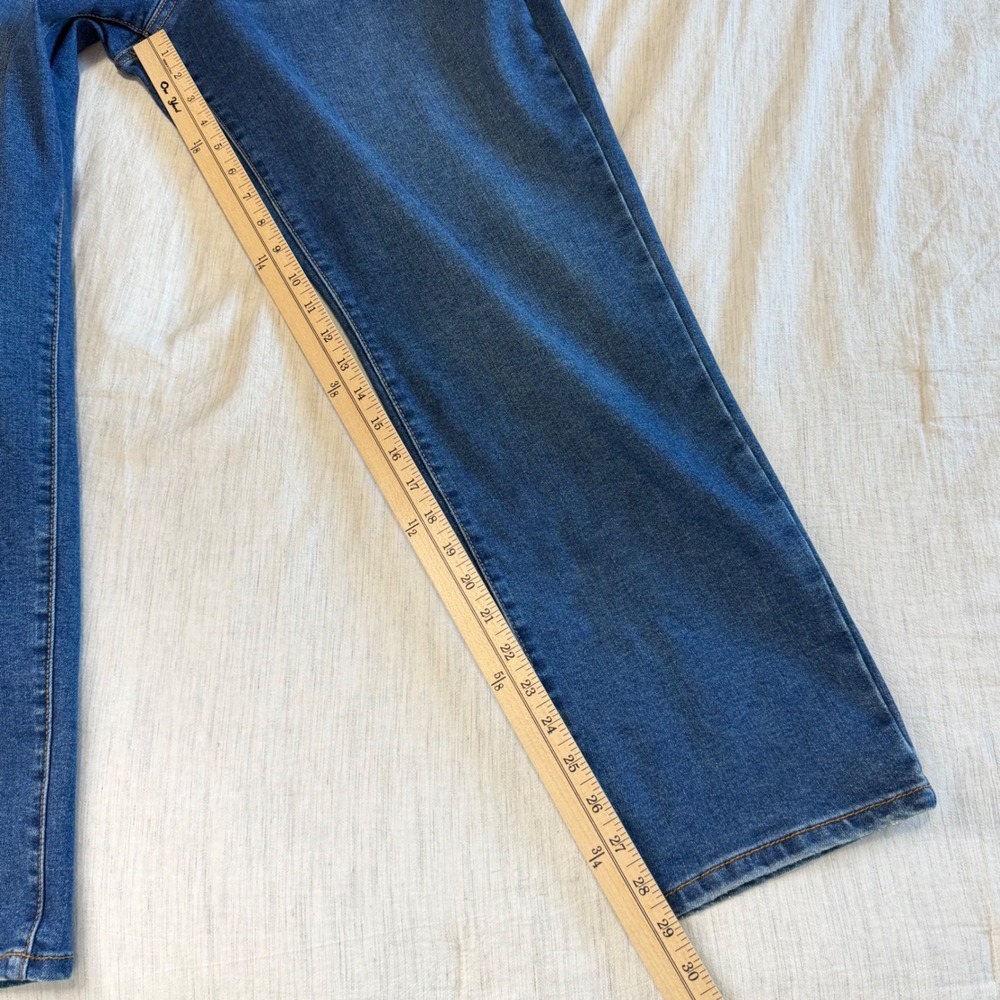 Terra & Sky Women 14W Blue Straight Leg Jeans Casual Denim Pants - Picture 10 of 11